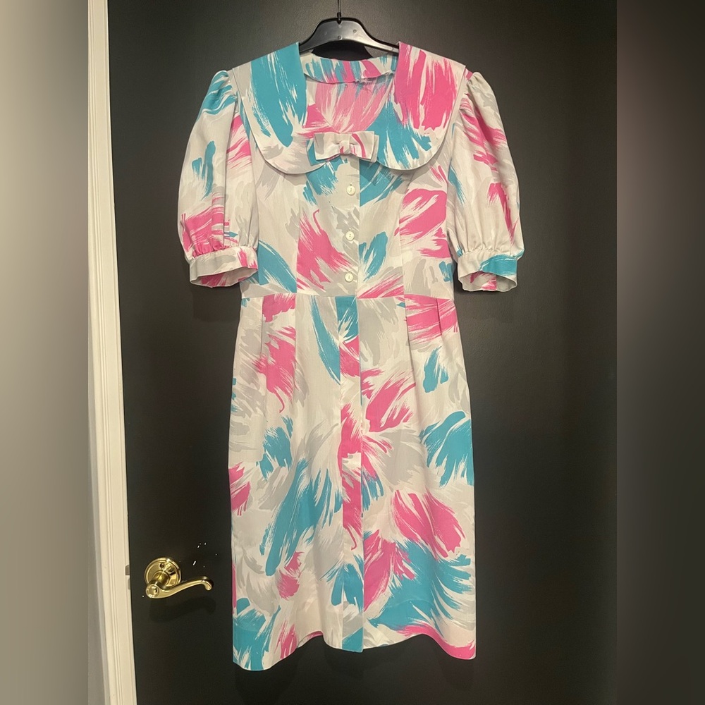Vintage 80s Button Down Dress with Blue and Pink Design and Puff Sleeves